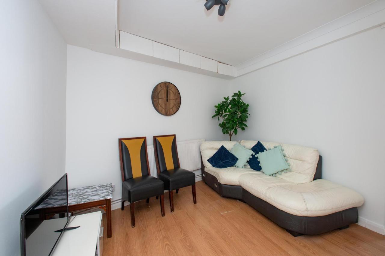 Modern Studio Apartments In Bromley, Greater London Near Tesco And Sundridge Park Station Екстер'єр фото